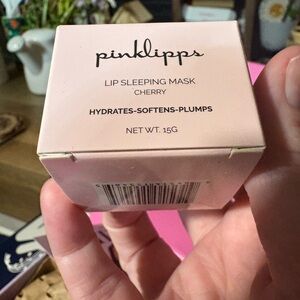 Cherry Lip Sleeping Mask